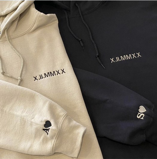 Paar, Freund, Familie, Geschenk！Römische Ziffern, individuell besticktes T-Shirt/Sweart/Hoodie【Bestellmenge für Paare: 2 Stück】